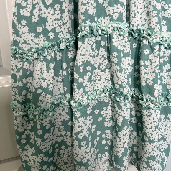 Love tree mint blue and white summer dress ruffle floral women’s size large P456 - Picture 2 of 5
